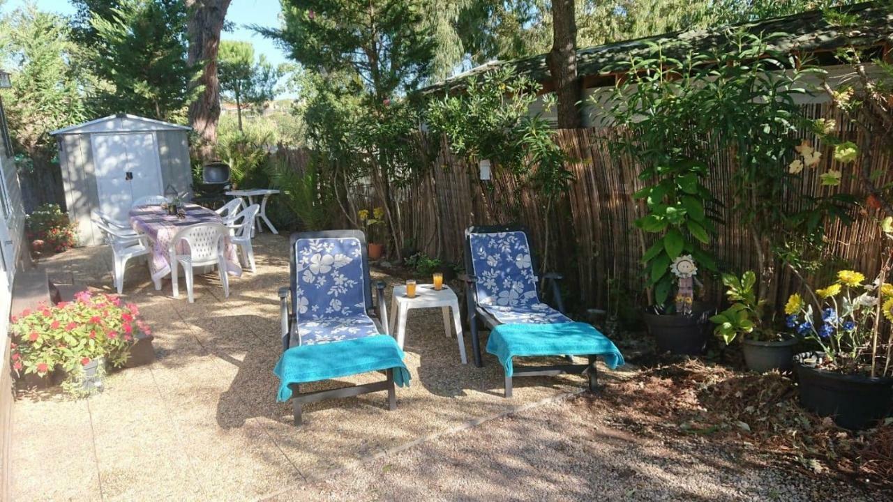 Mobile Home In Frejus, South Of France Buitenkant foto